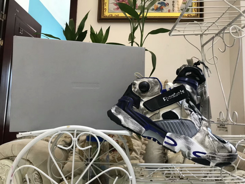 Authentic Vetements x Reebok Genetically Modified Pump Sneaker 